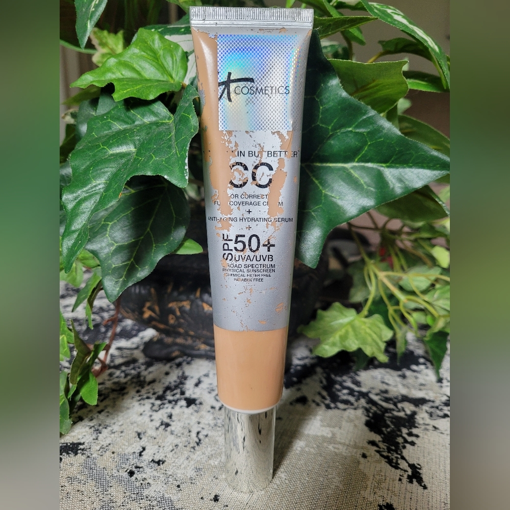 LIGHT - IT Cosmetics your skin but better CC+ Full coverage cream 2.53 fl oz